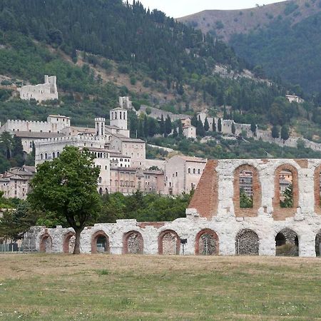 Happy House Apartment Gubbio Luaran gambar